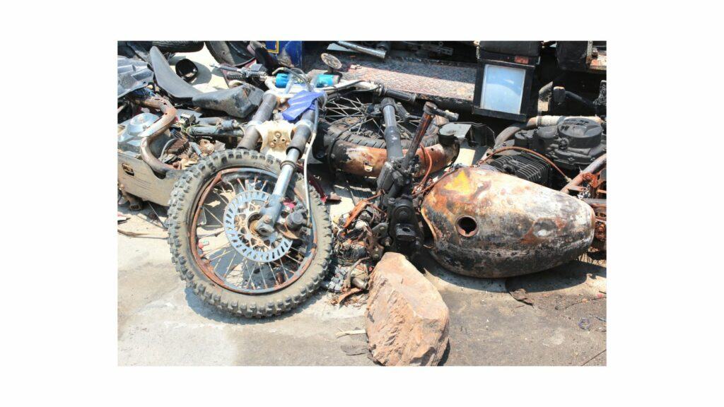 Motorcycle burned in accident