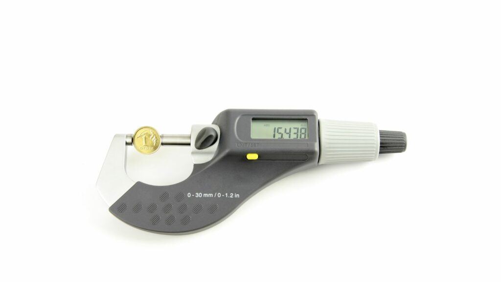 Gun shape digital tire pressure gauge