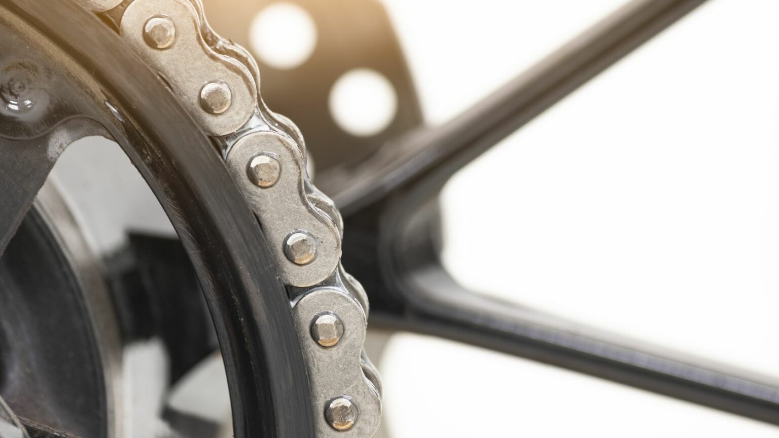 Can a Loose Motorcycle Chain Cause Vibration? theCARPLUS